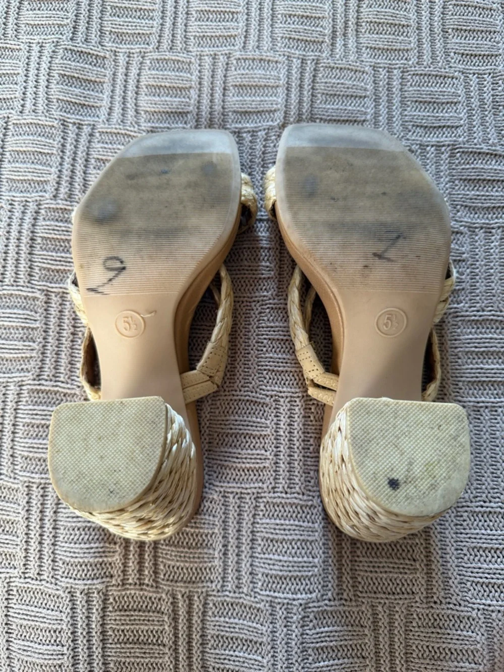 Universal Thread Braided Straw Block Heel Sandals in Tan - Picture 6 of 7